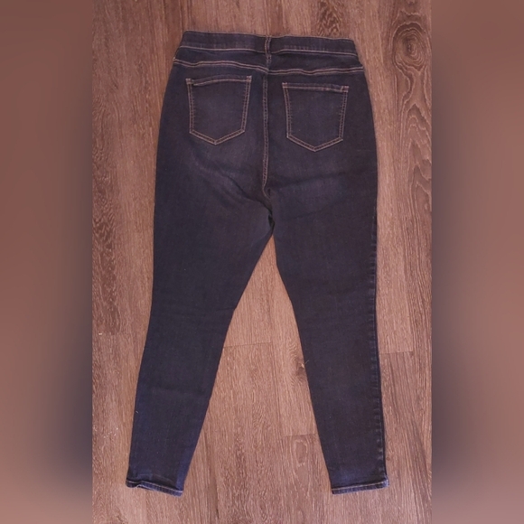 Torrid Premium Dark Wash Skinny Jeans Size 14R Stretch Jeggings Denim Casual - Picture 9 of 10